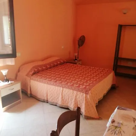 Monolocale Zona Mare Pisturri Apartmán Magomadas